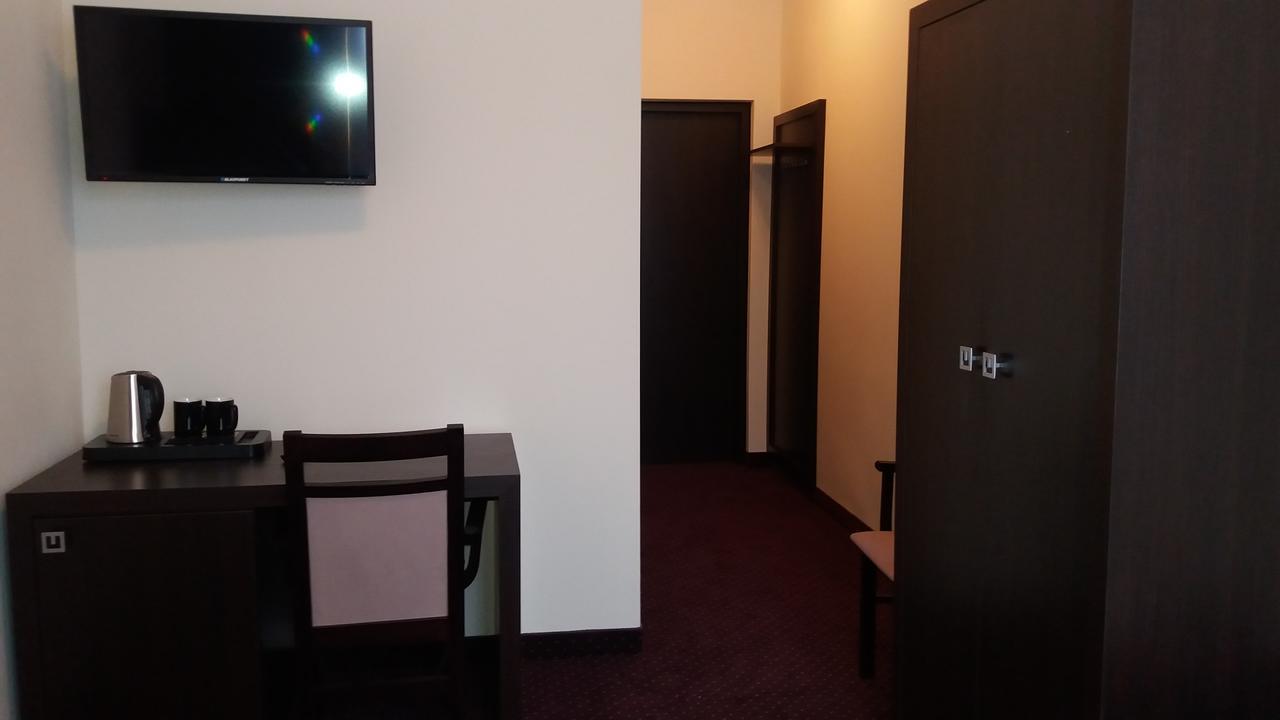 Scsk Pol Lawy Hotel ปูวาวือ ภายนอก รูปภาพ