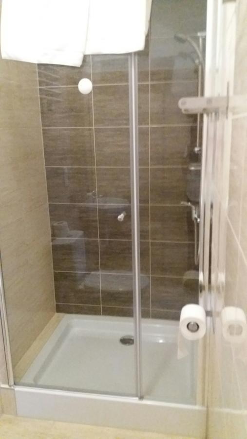 Scsk Pol Lawy Hotel ปูวาวือ ภายนอก รูปภาพ