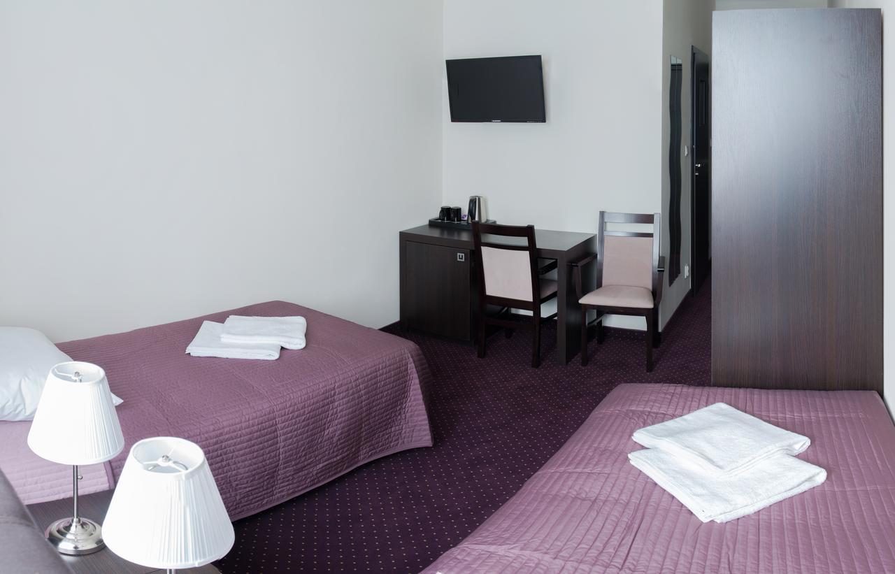 Scsk Pol Lawy Hotel ปูวาวือ ภายนอก รูปภาพ